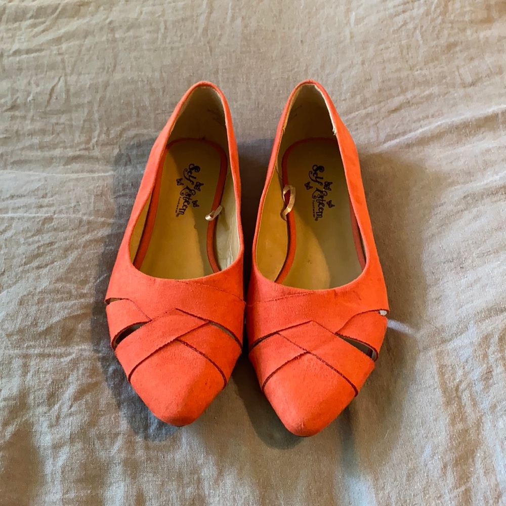 Red-orange Flats